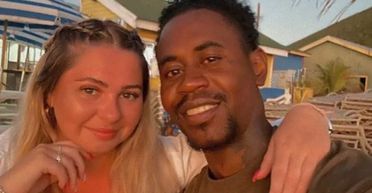 "Всі кажуть, що він зі мною з однієї причини": жінка знайшла собі нареченого у TikTok