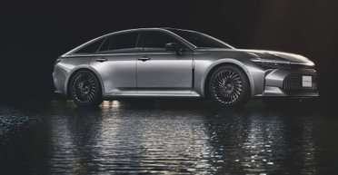Почти Lexus: презентован новый премиальный седан Toyota с необычным ГБО (фото)