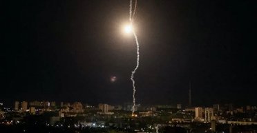 Были слышны взрывы в разных областях: Россия массированно атаковала Украину "Шахедами"