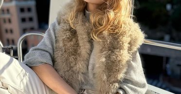 "Ни фотошопа, ни фильтров!" — Оля Полякова продемонстрировала свою фигуру в бикини