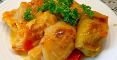 Голубці з секретом: рецепт улюбленої страви з новим смаком (відео)