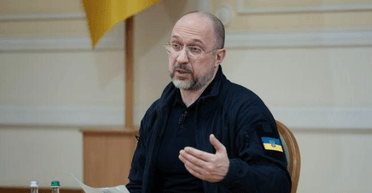 Шмыгаль рассказал, сколько средств уплатили украинские беженцы в бюджет Польши только за два года