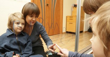 В лодке с инопланетянином. Как научиться общаться с "другими" детьми