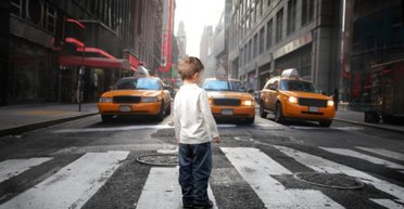 "Допоможіть знайти маму": у США 5-річний хлопчик стукав у двері незнайомців, благаючи про допомогу