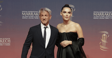 64-річний Шон Пенн дебютував на публіці з 30-річною коханою (фото)