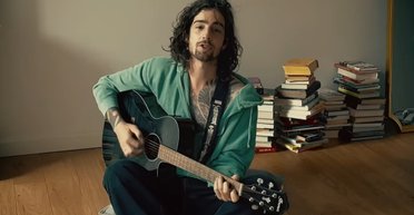 Володимир Дантес зізнався, чи має бронь від мобілізації (відео)