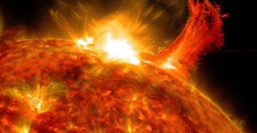 Астрономи розкрили майже 100-річну таємницю Сонця: зірка нагрівається сильніше, ніж повинна