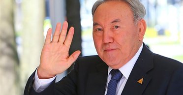 Больше не "лидер нации". Кто может возглавить Казахстан после отставки Назарбаева