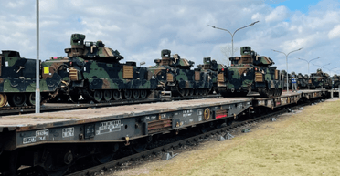 Президент Румынии дал согласие на перевозку территорией страны дальнобойного оружия для Украины, – СМИ