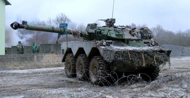 Колесные "танки" — это не танки. Обещанная Западом помощь не изменит ситуацию на фронте