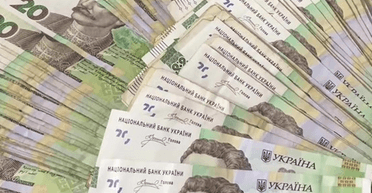 Превратить копейки в капитал: украинка показала, как собрать 3000 грн двадцатками
