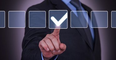 Делайте ваши ставки. Как букмекеры формируют котировки кандидатов в президенты Украины