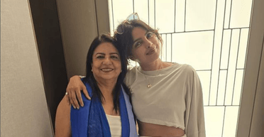 Пріянка Чопра показала, як проводить час із дворічною донькою Мальті в Австралії (відео)