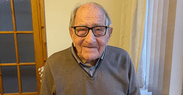 Давня звичка: 107-річний британець назвав продукт, який "гарантує довге життя"