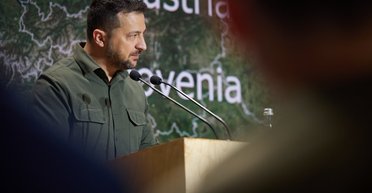 "РФ накапливает ракеты": Зеленский призвал Запад активнее поставлять ПВО перед зимой (видео)