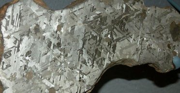 Учені створили метеоритні алмази: вони твердіші, ніж ті, що є на Землі