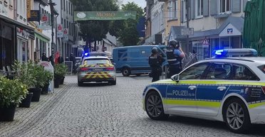 У Німеччині невідомі взяли в заручники відвідувачів і працівників банку: у небо підняли вертольоти