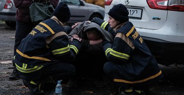 Последствия ночной атаки РФ на Киев: 3 погибших и 29 раненых, среди них 7 детей (видео)