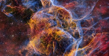 Як з'явилися вуглець і кисень: отримано рекордний знімок решток зірки, що вибухнула (фото)