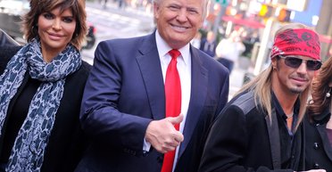 Голлівудські зірки, які критикували Трампа, звернулися до нього по допомогу