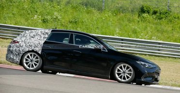 Самый доступный семейный Mercedes заметили во время тестов (фото)