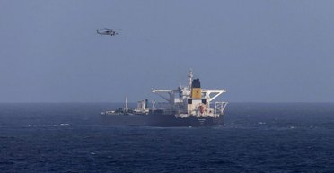 Армія США два тижні переслідує тіньовий танкер: на ньому з'явився прапор РФ