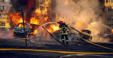 ВС РФ обстреляли Украину дронами и ракетой: есть пострадавшие и разрушения (фото)