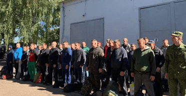 Запускают провокатора: оккупанты в Донецке придумали новую тактику мобилизации местных