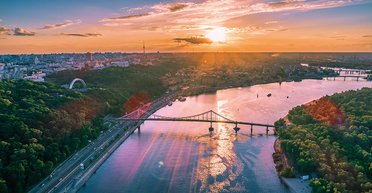 Небоскребы советских времен. Три маршрута к памятникам советского модернизма в Киеве