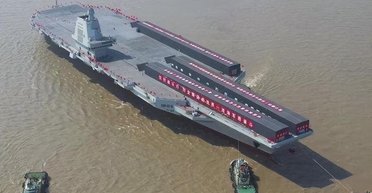 "Фуцзянь" готується стати до ладу: чому три авіаносці КНР — велика проблема