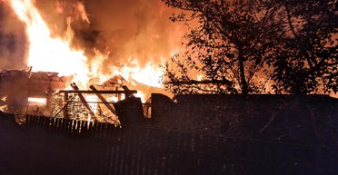 Масований обстріл Ніжина: зафіксовано 14 прильотів, місто частково без світла та води (фото)