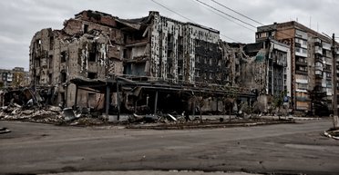 Россияне не пытаются закрепиться в Покровске: офицер ВСУ объяснил тактику ВС РФ (видео)