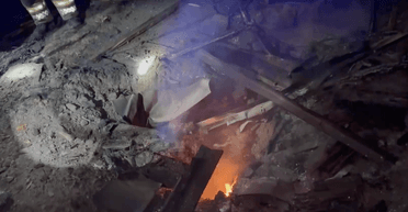 РФ нанесла массированный удар по Конотопу: повреждены жилые дома, много раненых (видео)