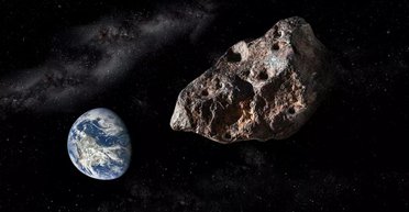 Нещодавно виявлений астероїд розміром з автобус летить до Землі: чи варто переживати