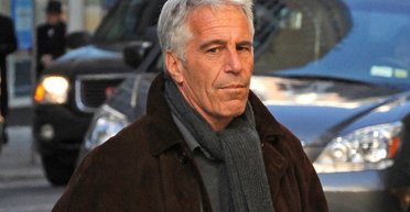 "Привоз" і невідома дівчина: у файлах Епштейна знайшли відеозапис з Одеси