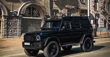 У Києві засвітився найдорожчий і найекстремальніший "Гелендваген" для бездоріжжя (фото)