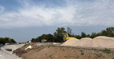 Зберігають на території колишнього рибкомбінату: ЗС РФ таємно звозять БК до Маріуполя