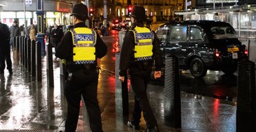 Мешканці були налякані: поліція сприйняла сеанс групової йоги за масове вбивство