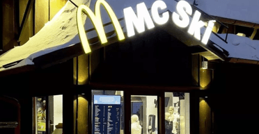 Єдиний у світі: сім'я подолала важкий шлях заради унікального гірськолижного McDonald's