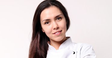 Вишенка на торте. Как архитектор Динара Касько стала кондитером и начала делать архитектурные торты