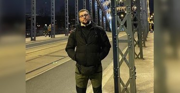 Порванная одежда и следы от ударов: появились новые подробности задержания волонтера Тарана (фото, видео)