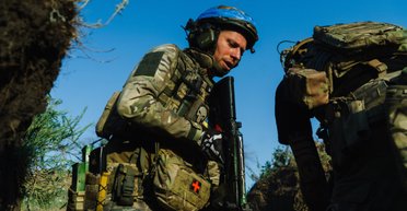 В Верховной Раде подтвердили информацию о переводе военных медиков в пехоту (видео)