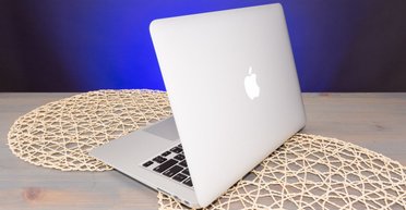 Дешевший за MacBook Neo: на що здатен ноутбук Apple вартістю до 10 000 грн (фото)