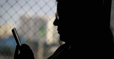 Разоблачит владельцев анонимных Telegram-каналов: в РФ создали нейросеть "Товарищ майор"