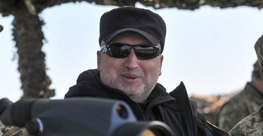 "Зелена та ганебна влада": Турчинов закликав до дострокових виборів президента та Ради (відео)