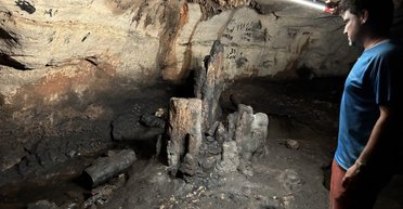 Их находили только в одном месте: в испанских пещерах обнаружили редкие постройки древних людей