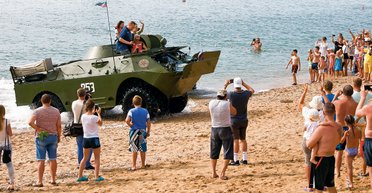 Предательский отдых. Почему жители материковой Украины все чаще посещают оккупированный полуостров