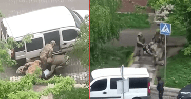 Мобілізація 2025: у Львові чоловіка без одного кросівка тягнули в бус по асфальту (відео)