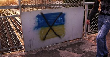 Связанные одной цепью. Почему Путин вводит новые войска в Донбасс