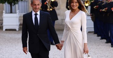 Чемодан с деньгами от Каддафи: Николя Саркози и Карлу Бруни могут посадить на 10 лет